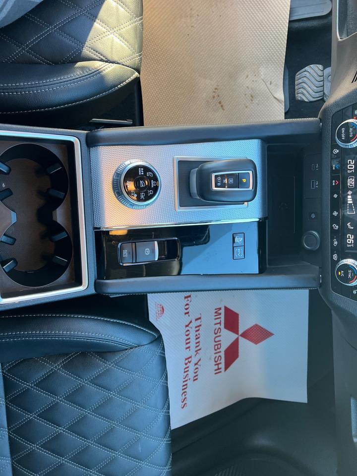 2023 Mitsubishi Outlander PHEV GT High Level AB