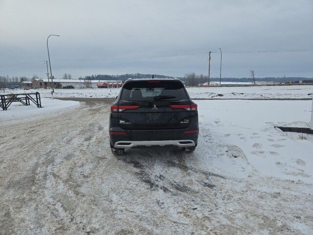 2023 Mitsubishi Outlander PHEV LE Whitecourt AB