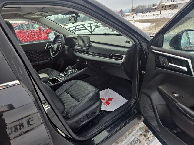 2023 Mitsubishi Outlander PHEV LE Whitecourt AB