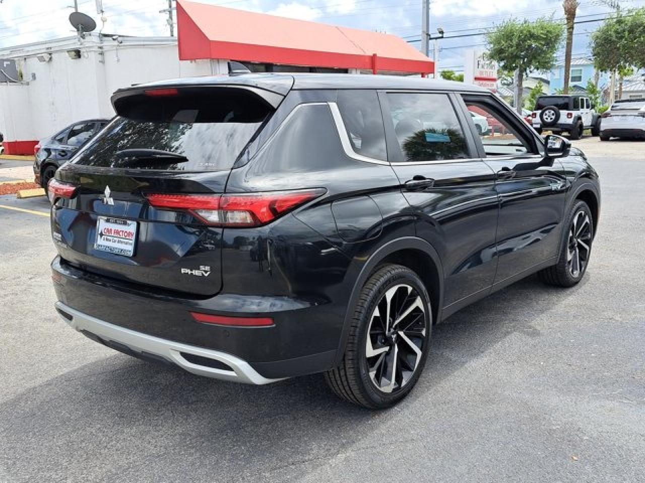 2023 Mitsubishi Outlander PHEV SE Lake Worth FL