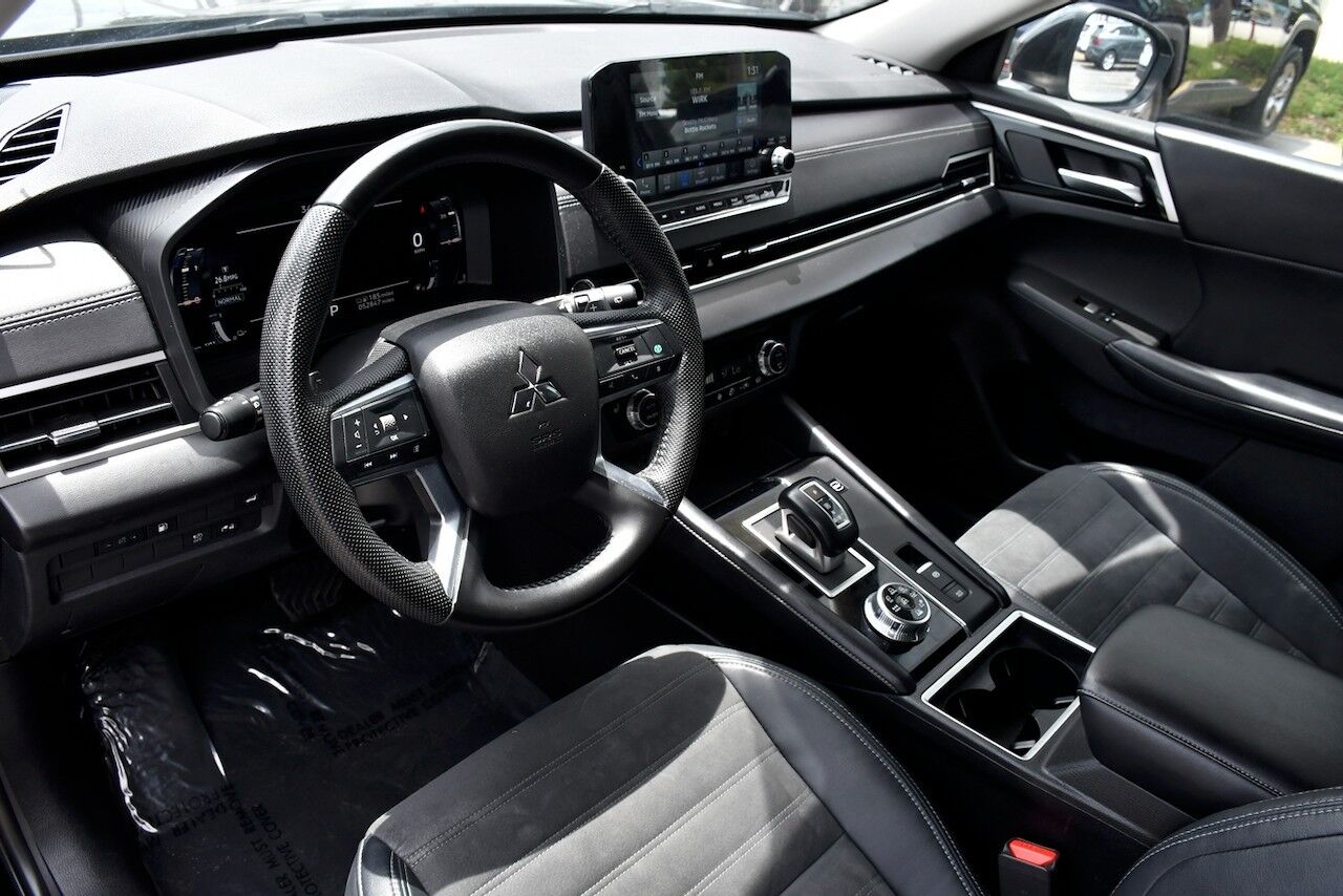 2023 Mitsubishi Outlander PHEV SE Doral FL