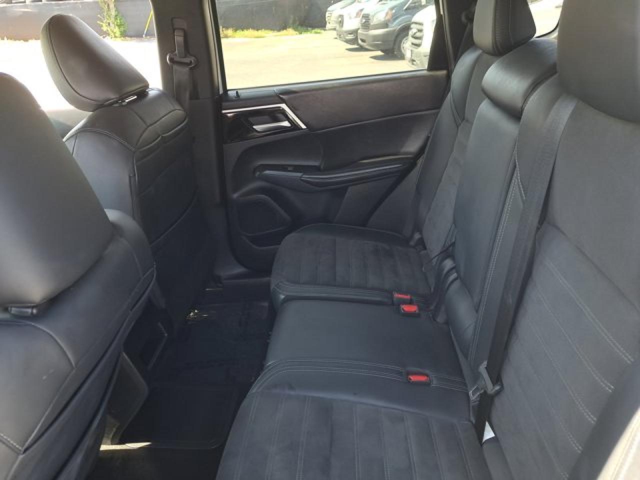 2023 Mitsubishi Outlander PHEV SE Lakeworth FL