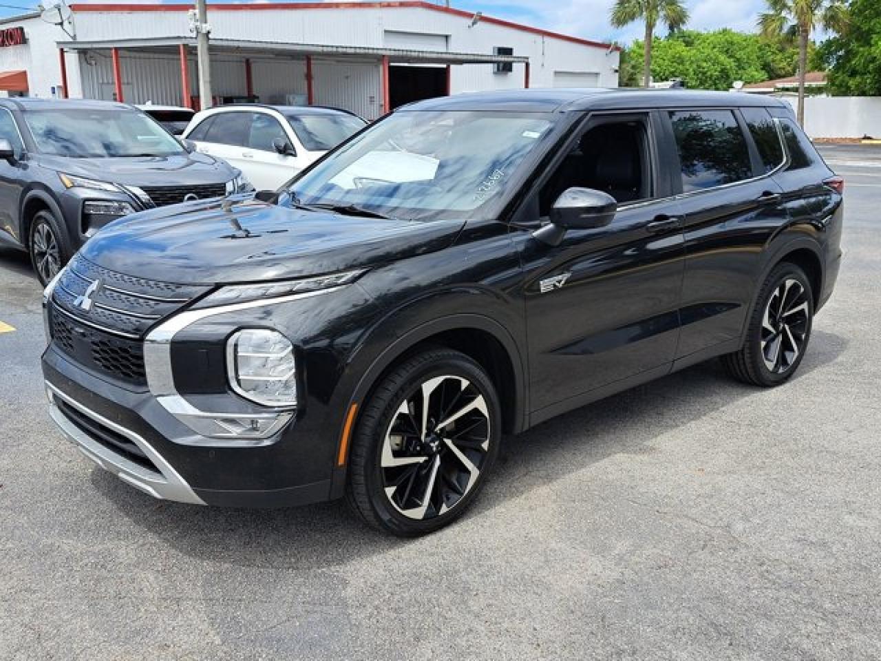 2023 Mitsubishi Outlander PHEV SE Lake Worth FL