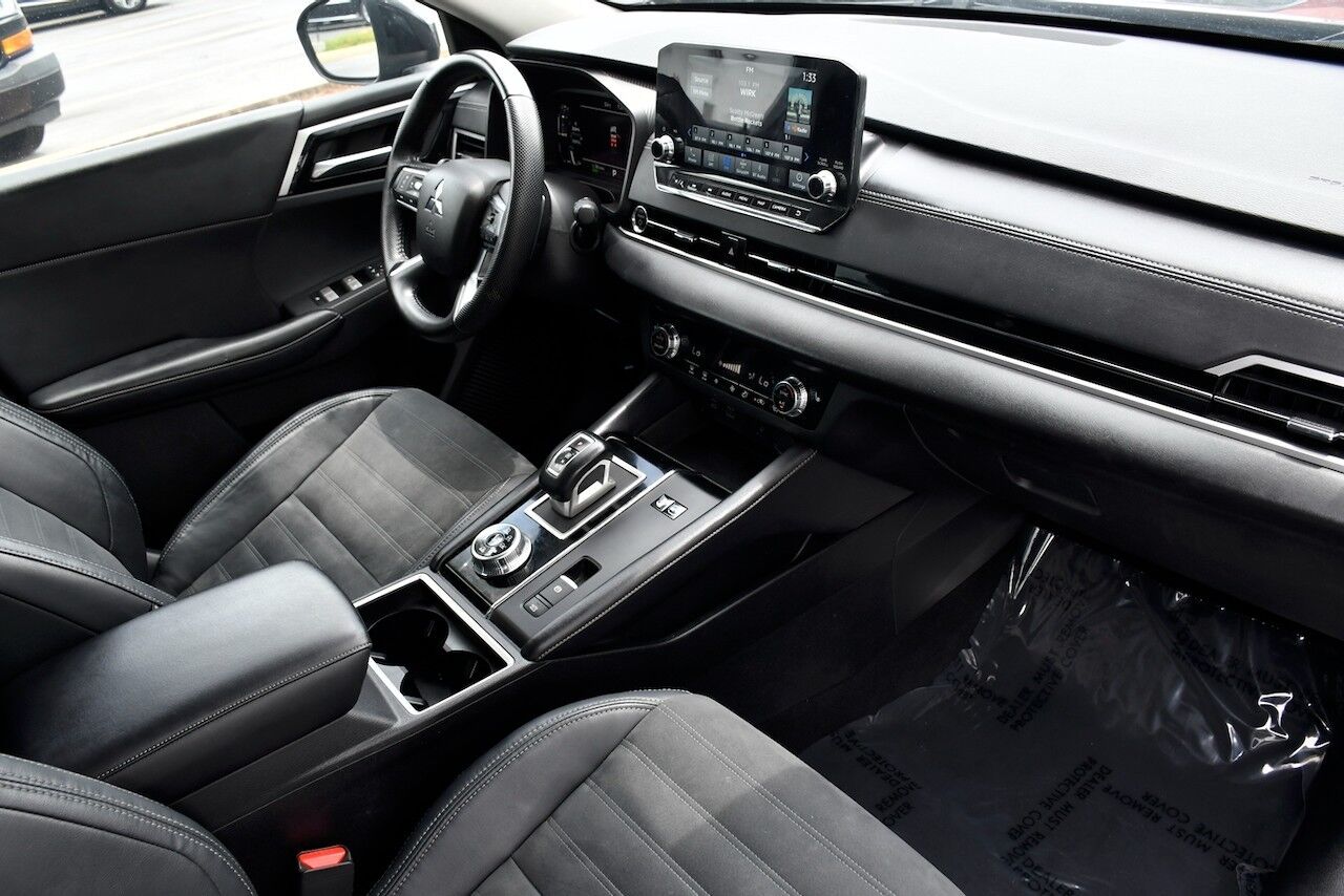 2023 Mitsubishi Outlander PHEV SE Doral FL