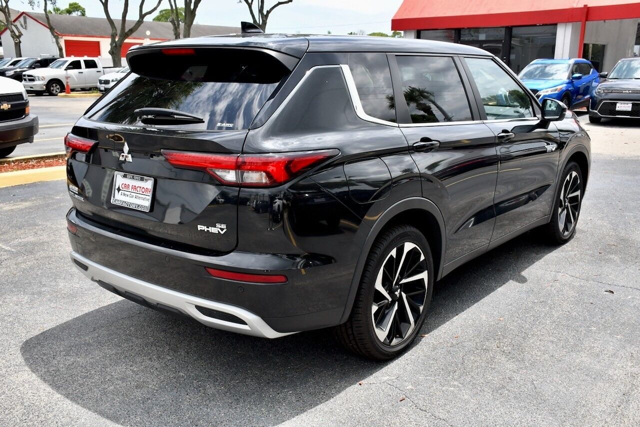 2023 Mitsubishi Outlander PHEV SE Doral FL
