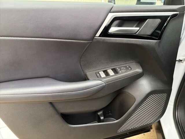 2023 Mitsubishi Outlander PHEV SE Watertown SD