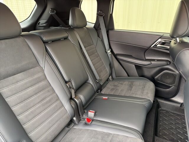 2023 Mitsubishi Outlander PHEV SE Watertown SD