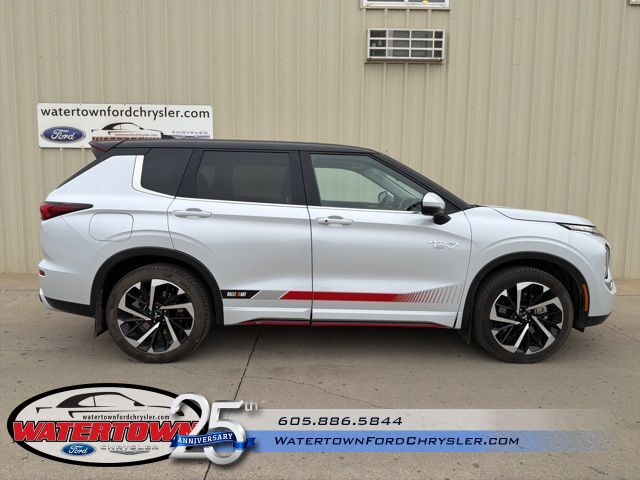 2023 Mitsubishi Outlander PHEV SE