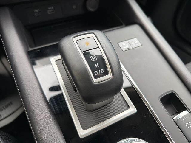 2023 Mitsubishi Outlander PHEV SE Watertown SD