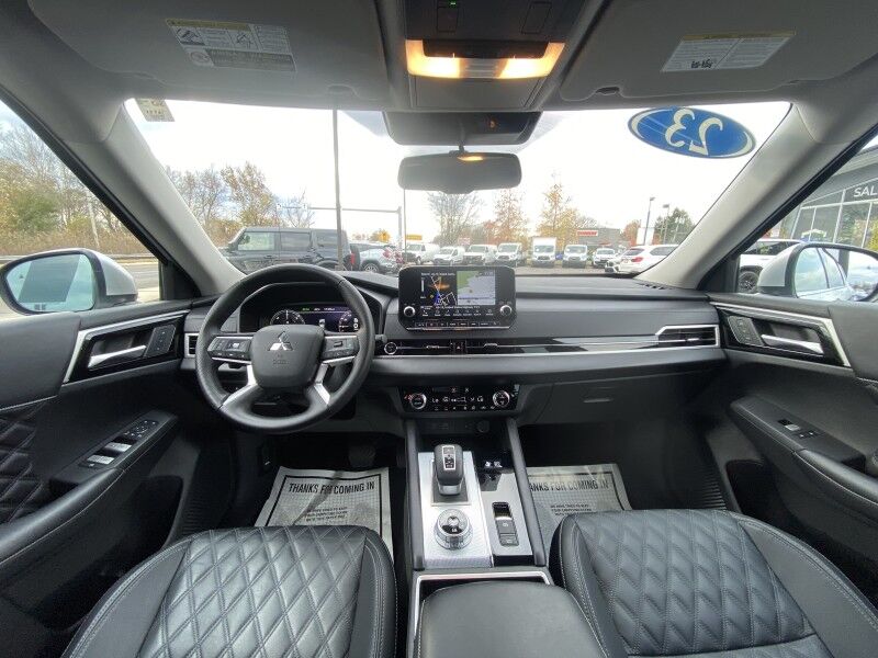 2023 Mitsubishi Outlander PHEV SEL Bristol  PA