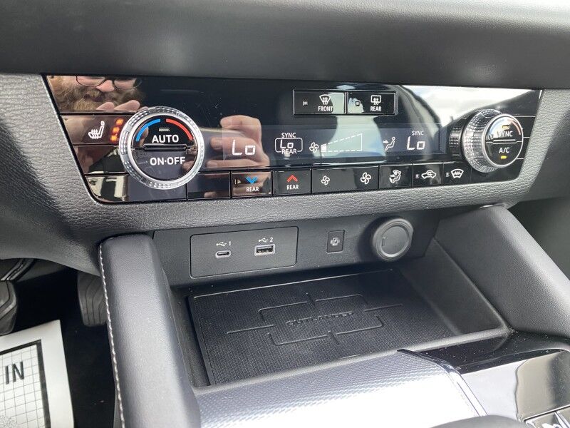 2023 Mitsubishi Outlander PHEV SEL Bristol  PA