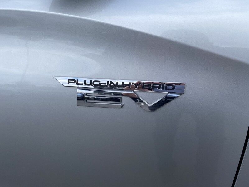 2023 Mitsubishi Outlander PHEV SEL Bristol  PA
