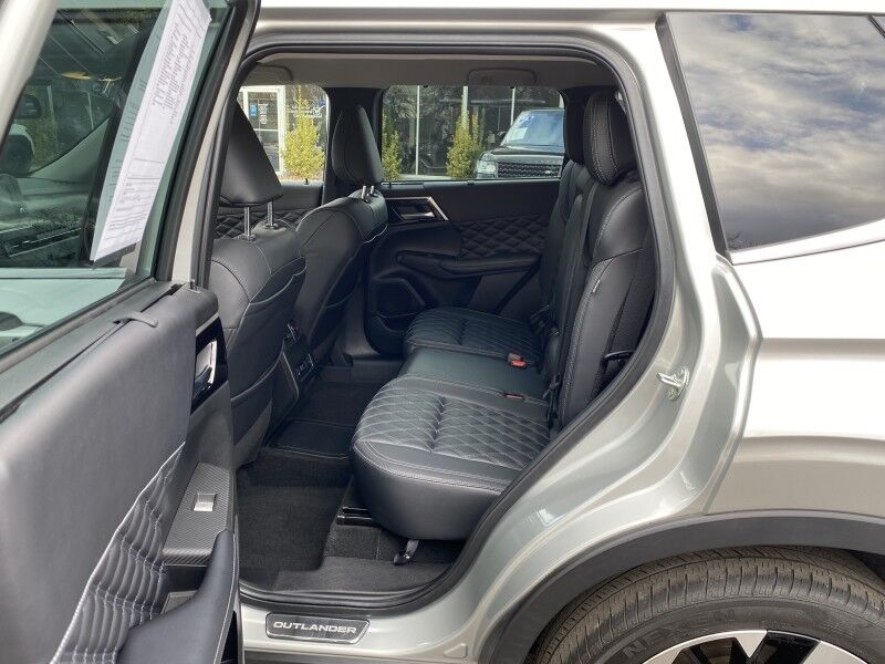 2023 Mitsubishi Outlander PHEV SEL Springfield PA