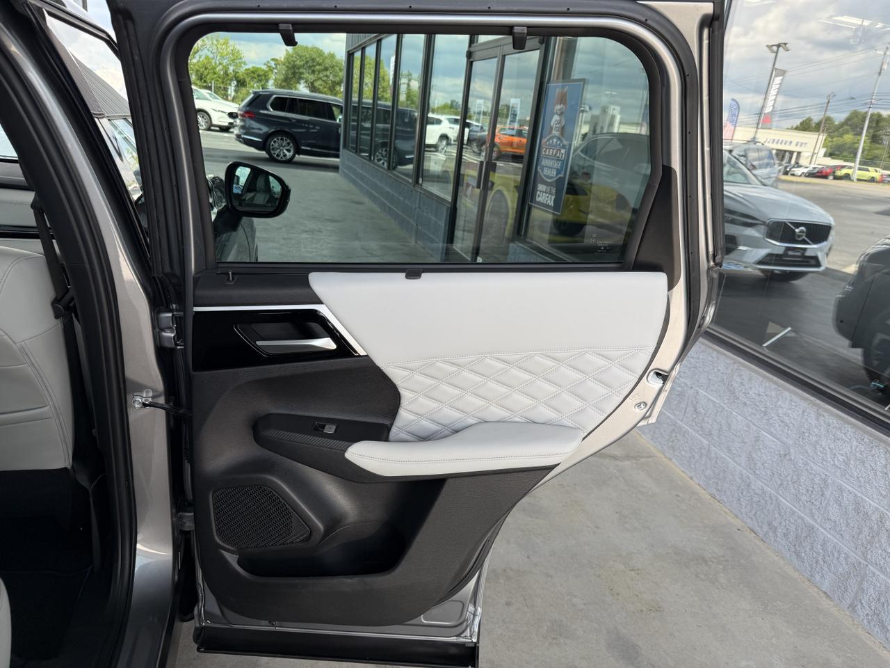 2023 Mitsubishi Outlander PHEV SEL Knoxville TN