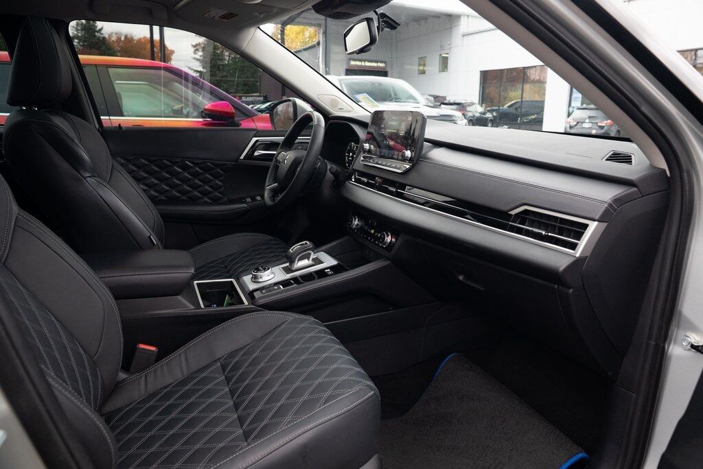 2023 Mitsubishi Outlander PHEV SEL Milwaukie OR