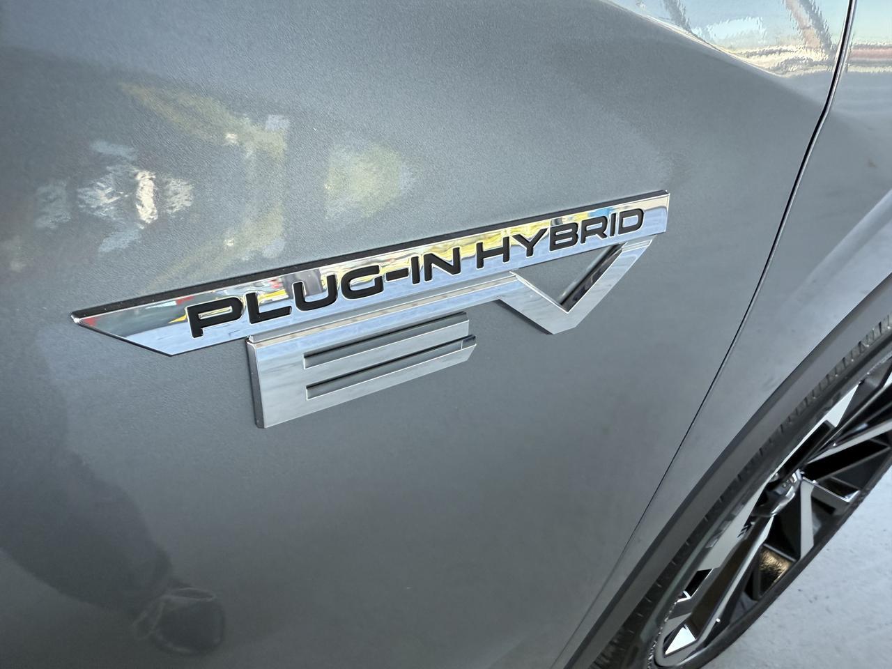 2023 Mitsubishi Outlander PHEV SEL S-AWC Knoxville TN