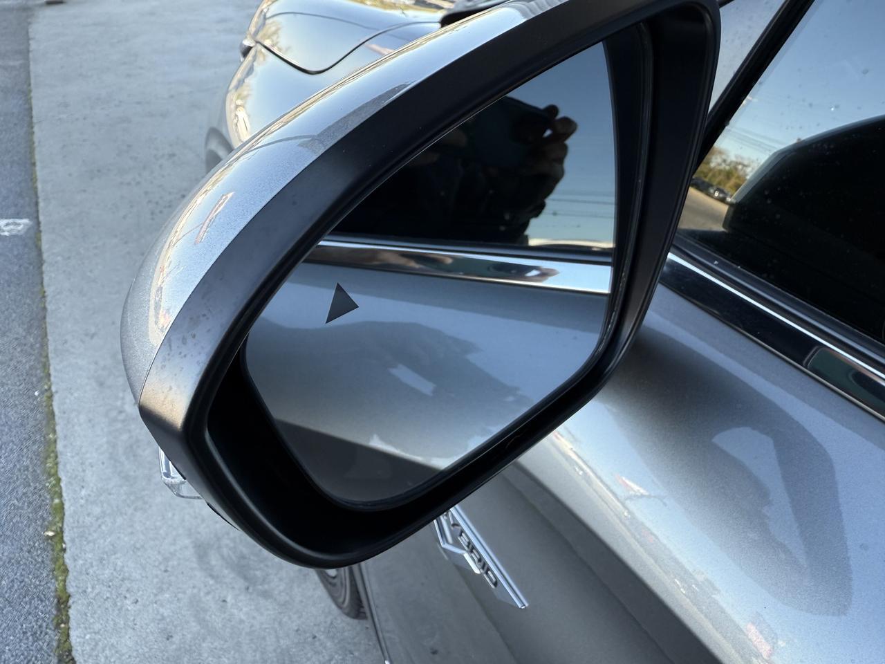 2023 Mitsubishi Outlander PHEV SEL S-AWC Knoxville TN