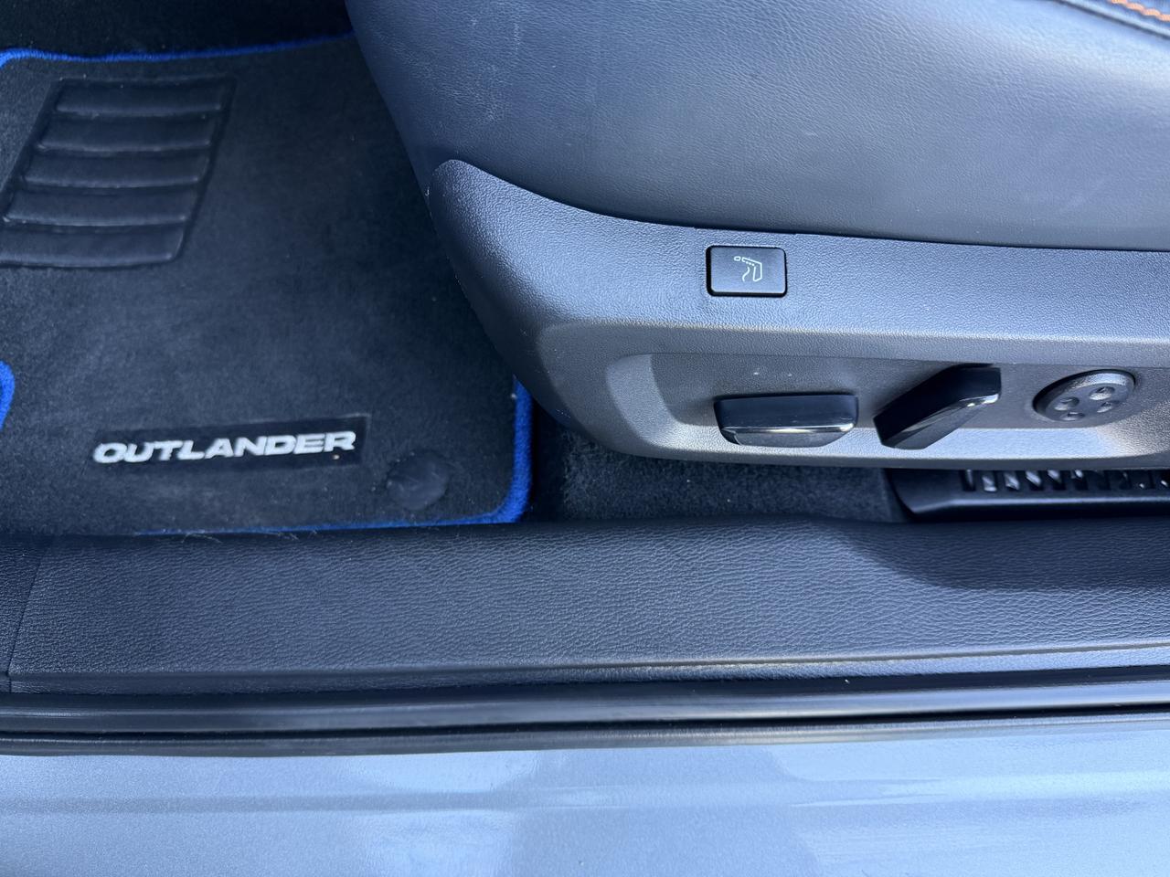 2023 Mitsubishi Outlander PHEV SEL S-AWC Knoxville TN