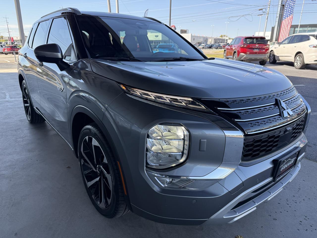 2023 Mitsubishi Outlander PHEV SEL S-AWC Knoxville TN