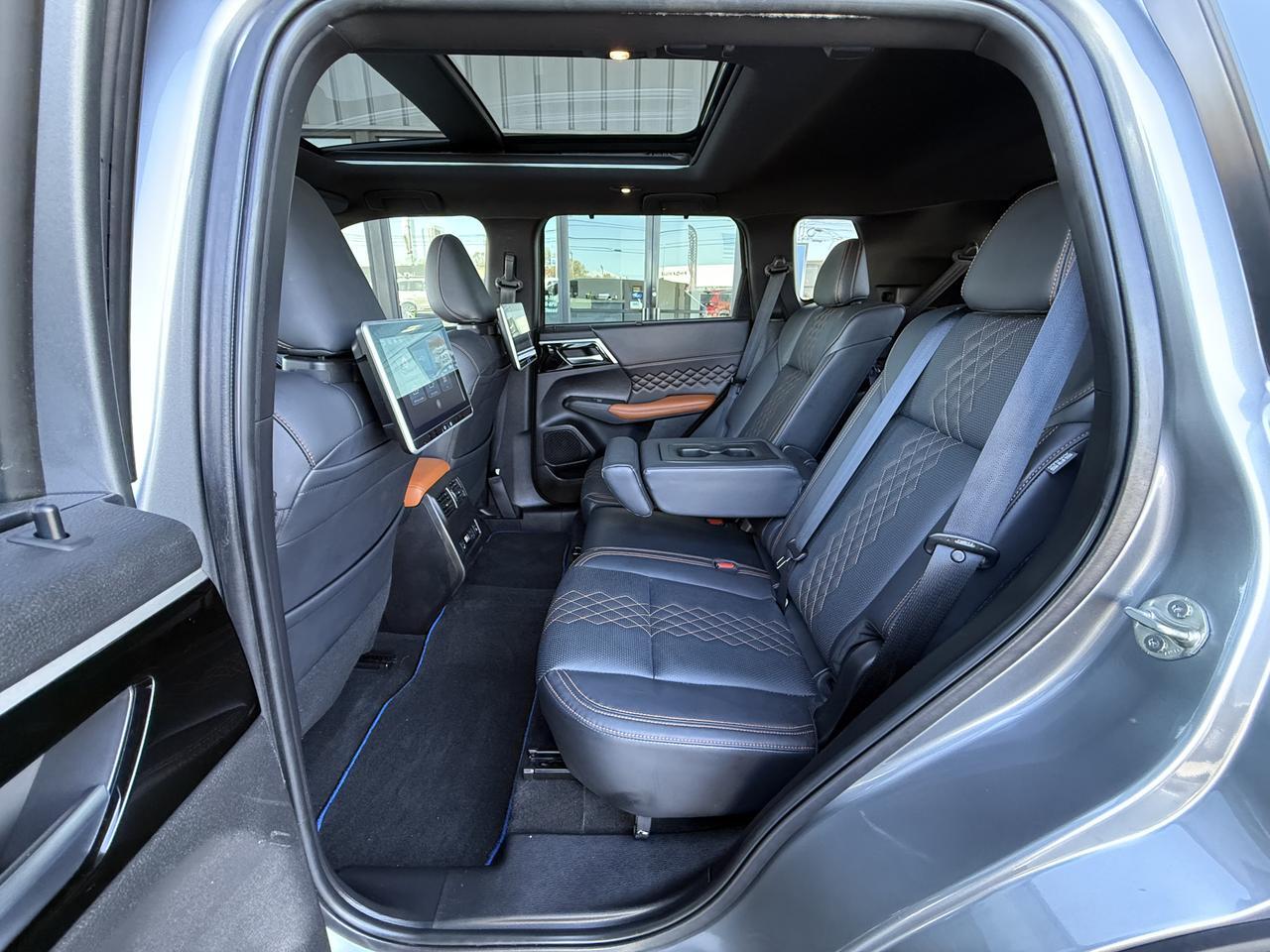 2023 Mitsubishi Outlander PHEV SEL S-AWC Knoxville TN