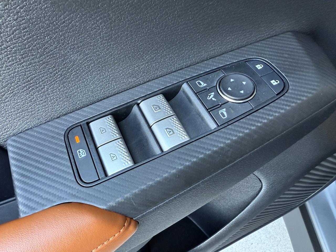 2023 Mitsubishi Outlander PHEV SEL S-AWC Knoxville TN