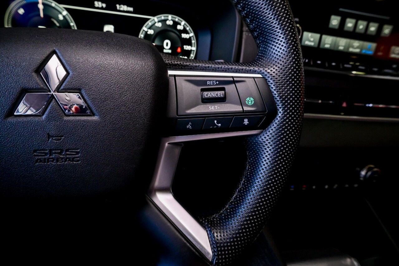 2023 Mitsubishi Outlander PHEV SEL Touring Pkg Springfield NJ