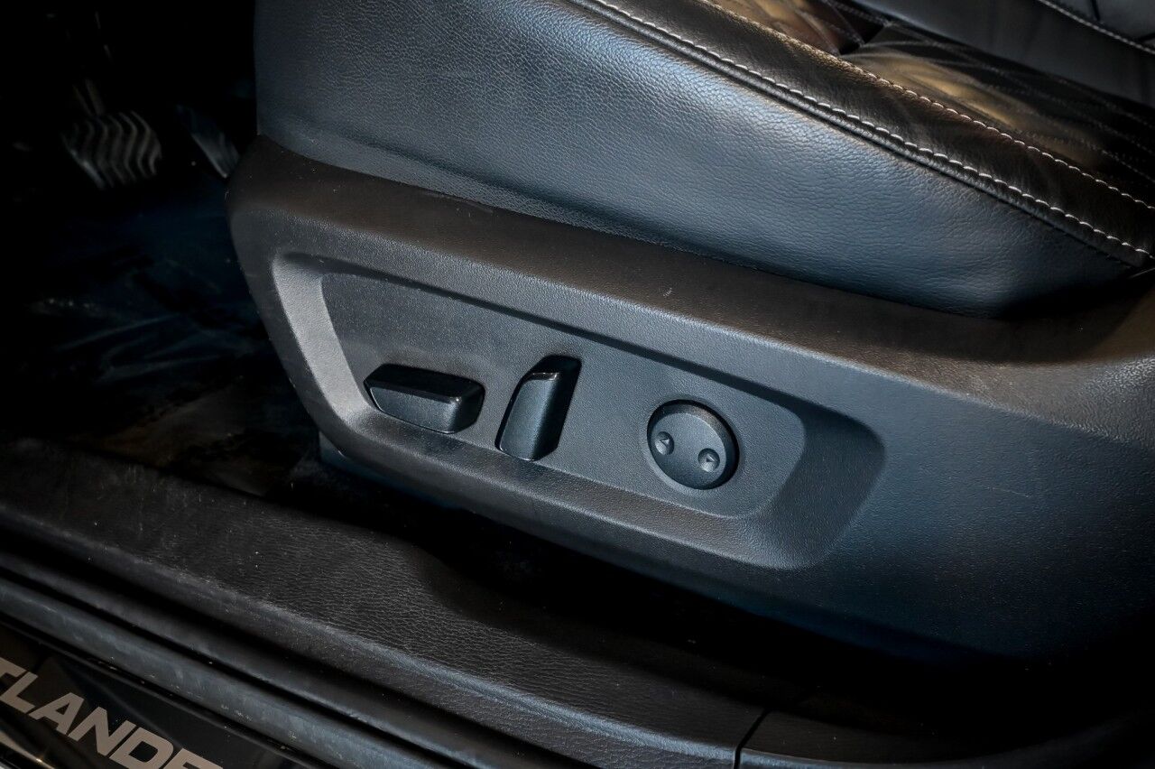 2023 Mitsubishi Outlander PHEV SEL Touring Pkg Springfield NJ