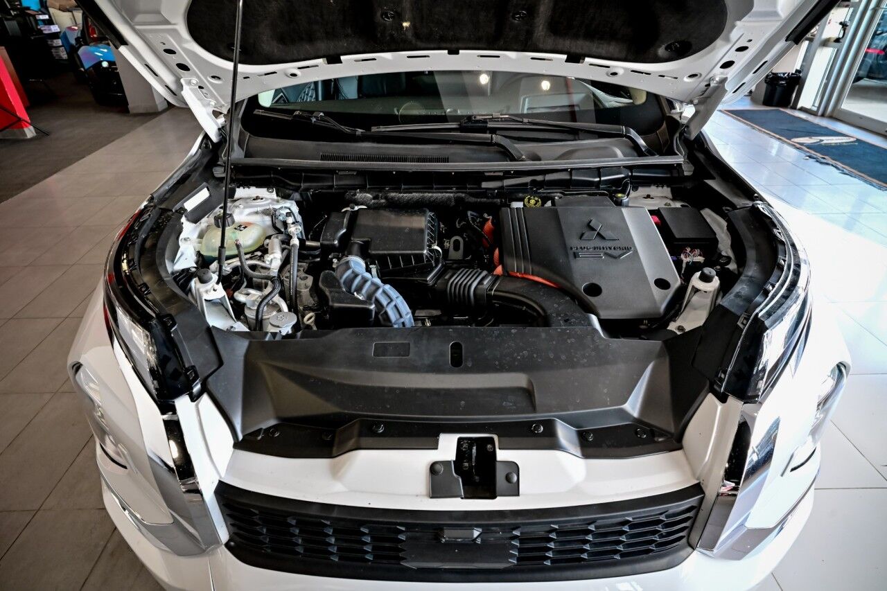 2023 Mitsubishi Outlander PHEV SEL Touring Pkg Springfield NJ