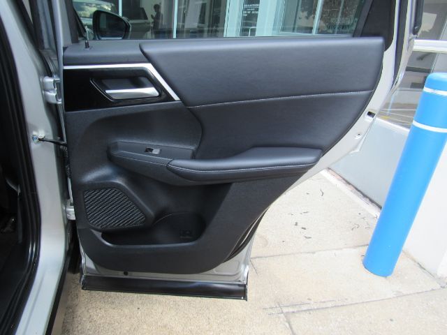 2023 Mitsubishi Outlander SE 2.5 2WD Plano TX