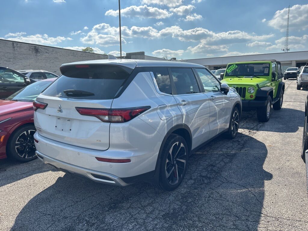 2023 Mitsubishi Outlander SE Akron OH