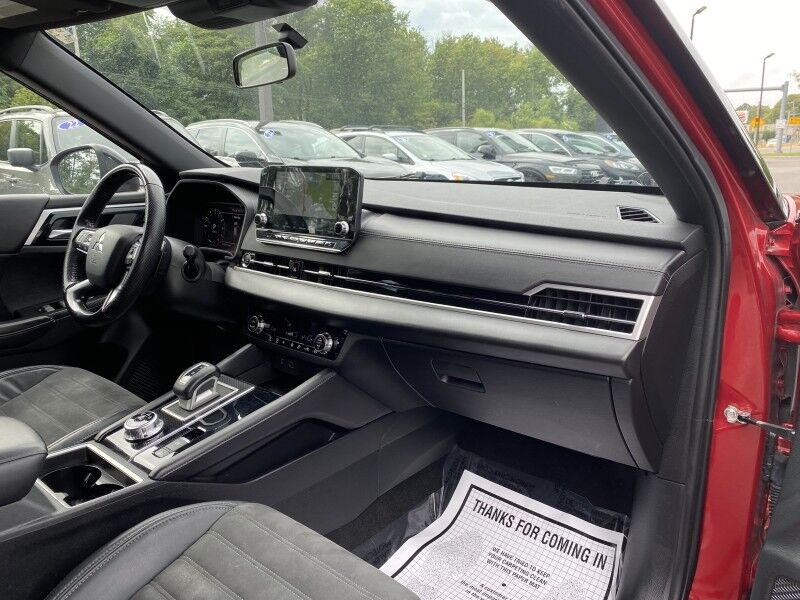 2023 Mitsubishi Outlander SE Black Edition Bristol  PA
