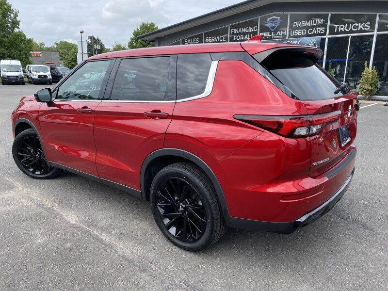 2023 Mitsubishi Outlander SE Black Edition