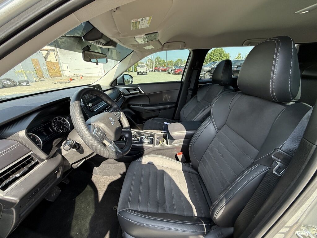 2023 Mitsubishi Outlander SE Black Edition Crestwood KY