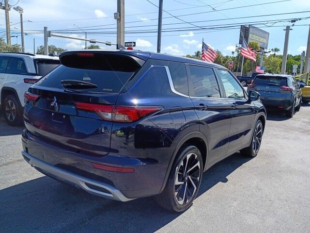 2023 Mitsubishi Outlander SE Black Edition Davie FL