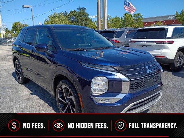 2023 Mitsubishi Outlander SE Black Edition