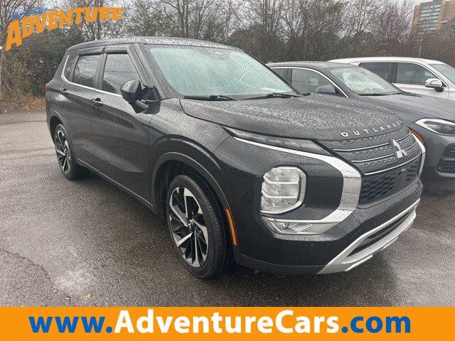 2023 Mitsubishi Outlander SE