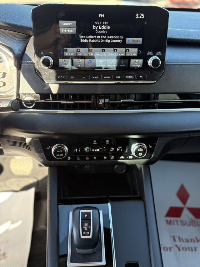 2023 Mitsubishi Outlander SE Grande Prairie AB