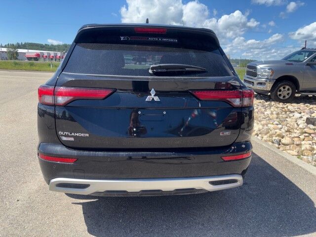 2023 Mitsubishi Outlander SE Whitecourt AB