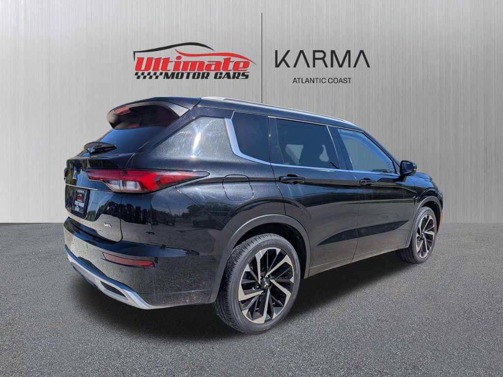 2023 Mitsubishi Outlander SEL