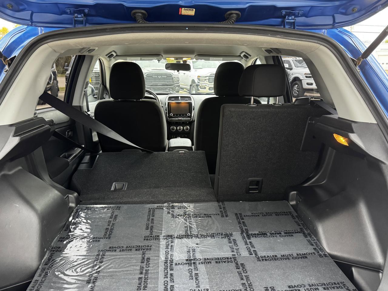 2023 Mitsubishi RVR ES AWC SUV | Low KMs | Backup Camera | 2L | Heated Seats Redwater AB