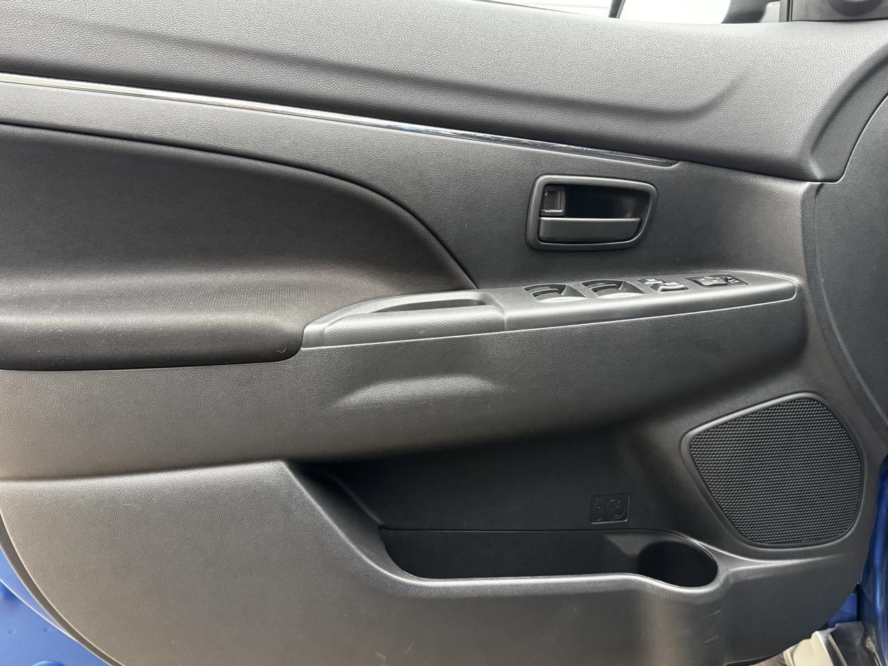 2023 Mitsubishi RVR ES AWC SUV | Low KMs | Backup Camera | 2L | Heated Seats Redwater AB
