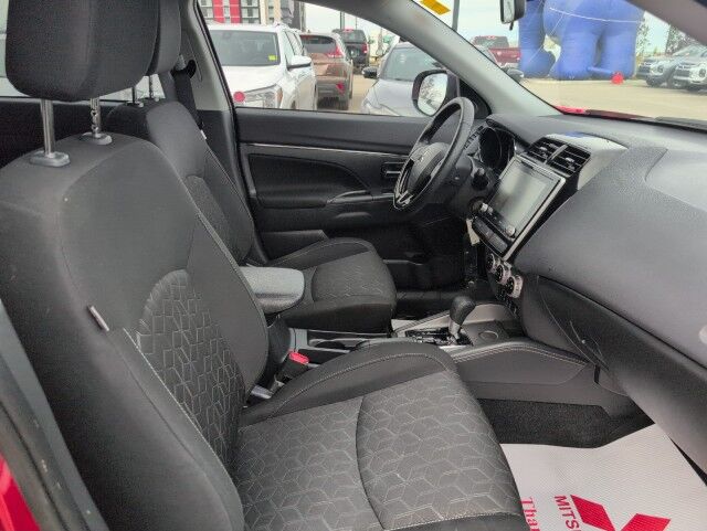 2023 Mitsubishi RVR ES Grande Prairie AB