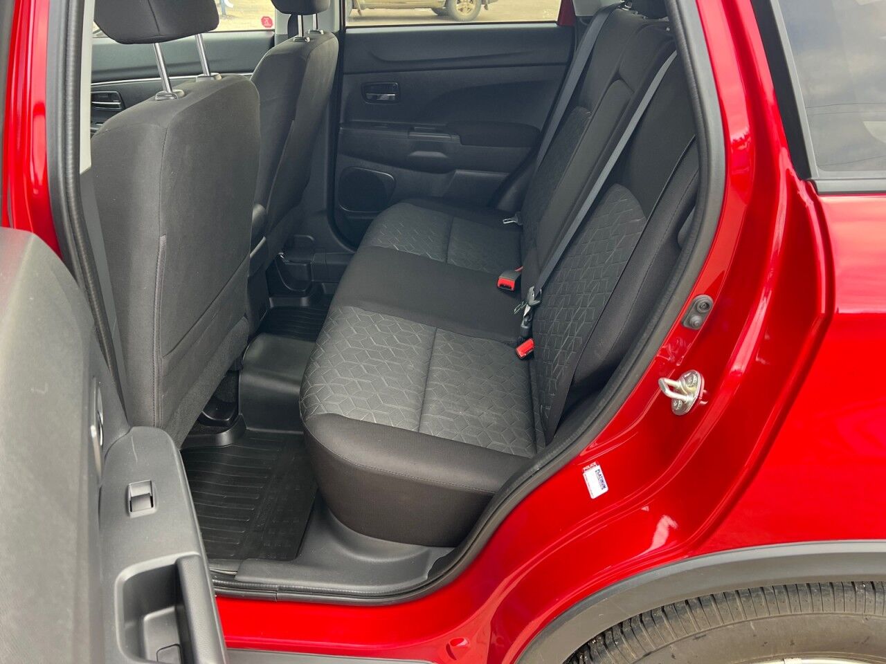 2023 Mitsubishi RVR ES High Level AB