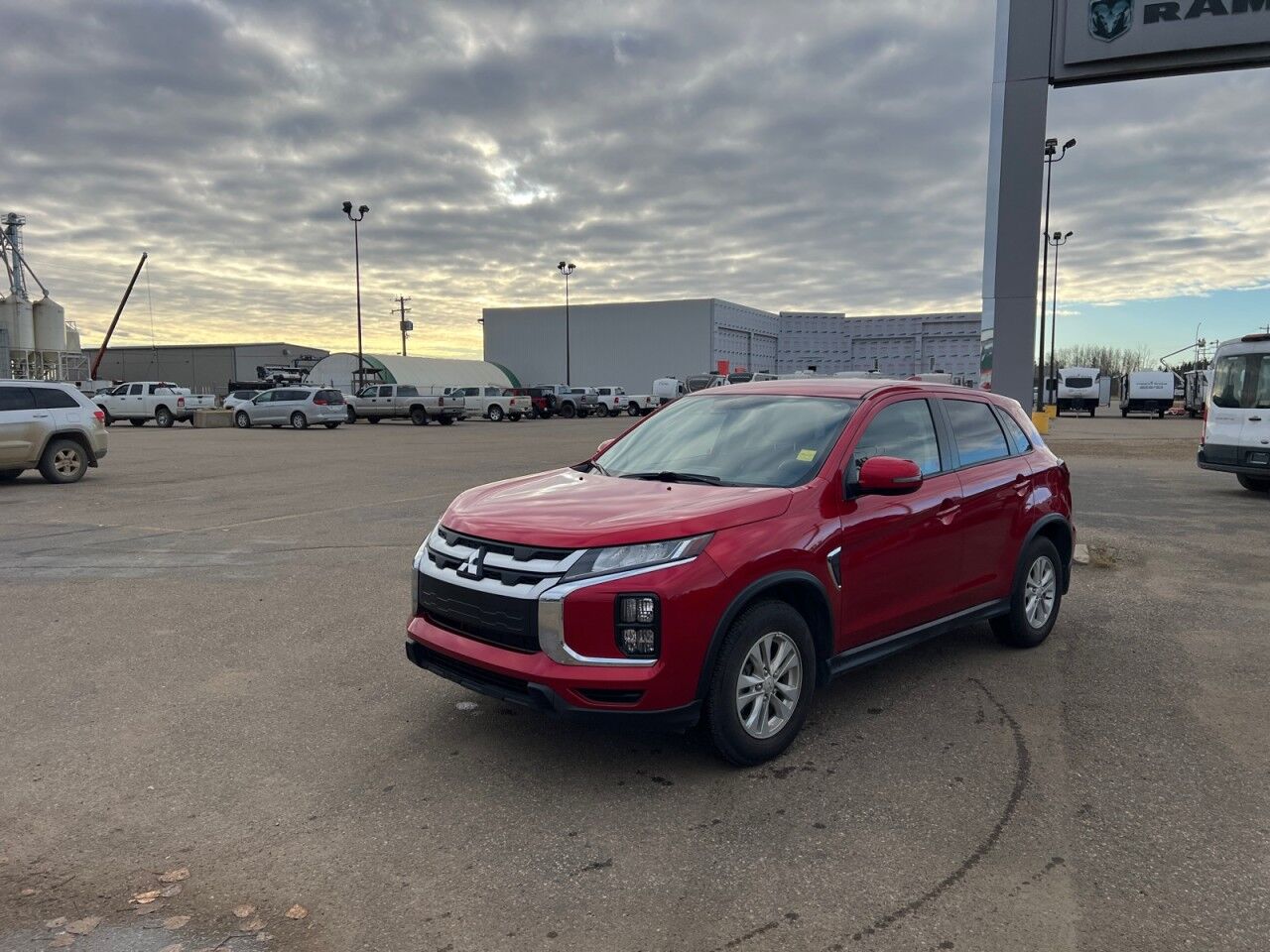 2023 Mitsubishi RVR ES High Level AB