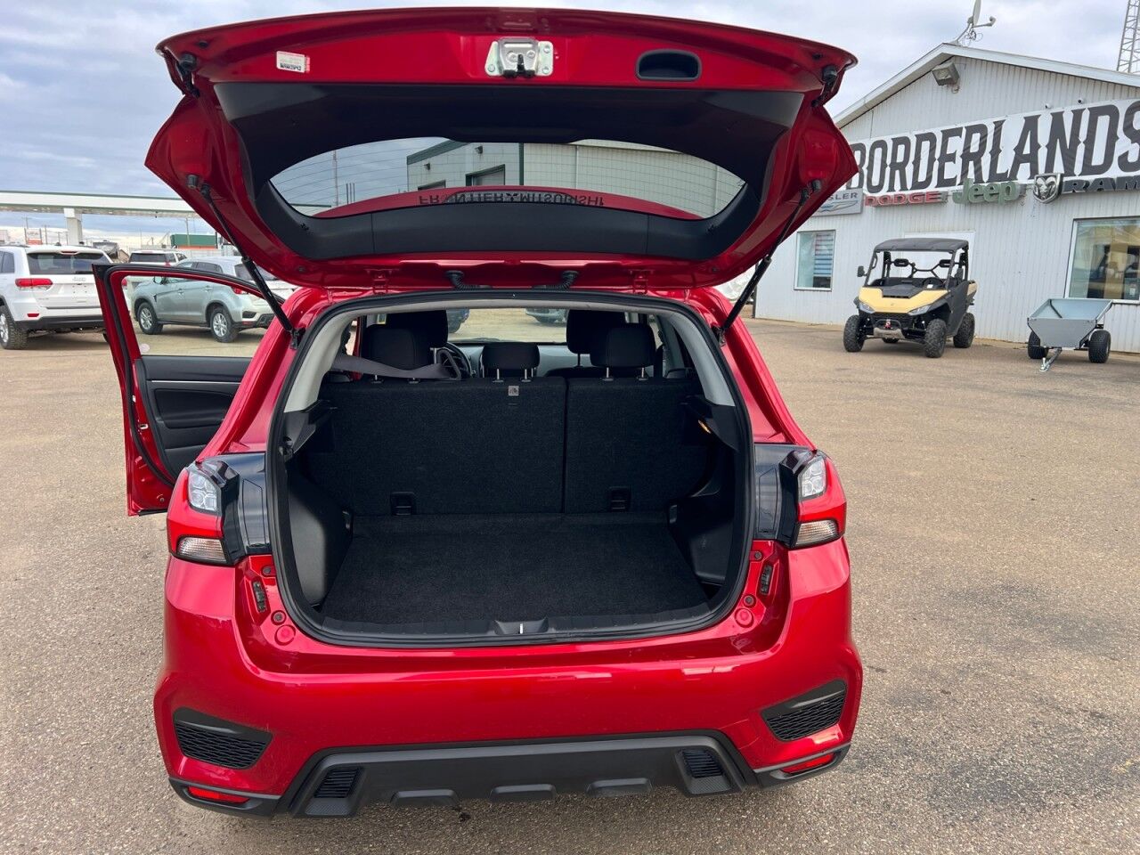 2023 Mitsubishi RVR ES High Level AB