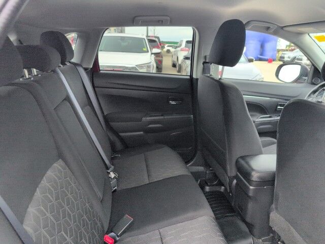 2023 Mitsubishi RVR ES Whitecourt AB