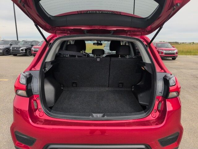 2023 Mitsubishi RVR ES Whitecourt AB