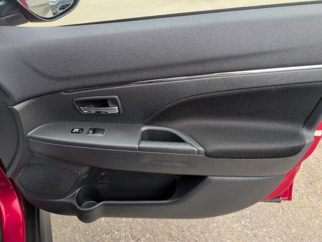 2023 Mitsubishi RVR ES Whitecourt AB