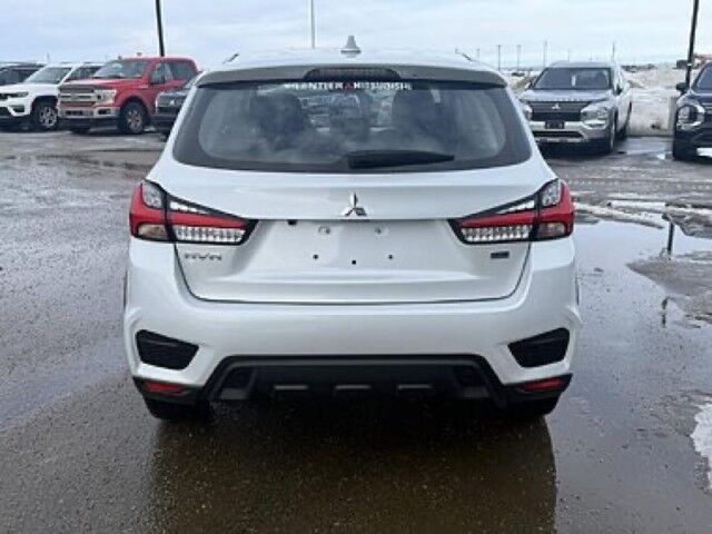 2023 Mitsubishi RVR ES Whitecourt AB