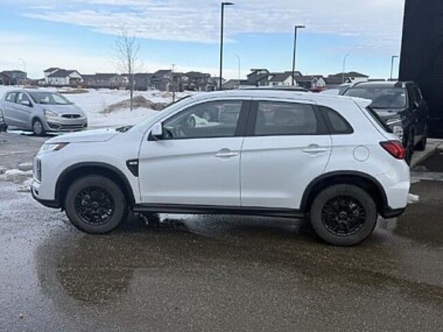 2023 Mitsubishi RVR ES Whitecourt AB